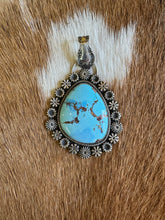 Load image into Gallery viewer, Golden Halo Pendant