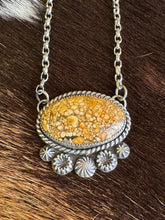 Load image into Gallery viewer, Appaloosa Sierra Bloom Necklace