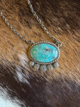 Load image into Gallery viewer, White Water Sierra Bloom Necklace