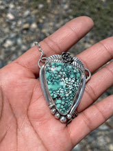 Load image into Gallery viewer, Minty Green Hubei Necklace