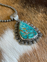 Load image into Gallery viewer, Big Burst Pendant
