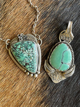 Load image into Gallery viewer, Minty Green Hubei Necklace
